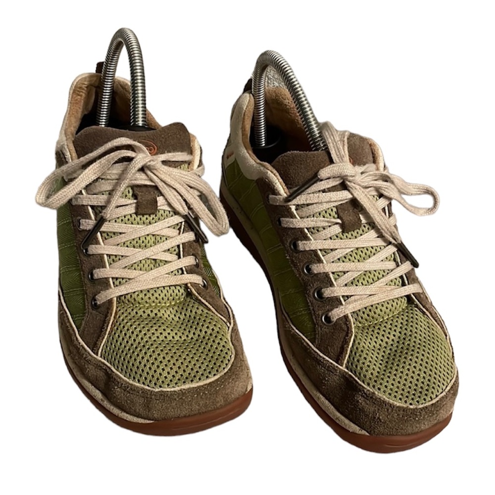 Womens Maddie Chaco Leaf Green Size 8